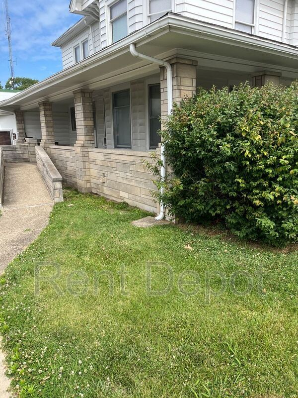 302 W State St photo'