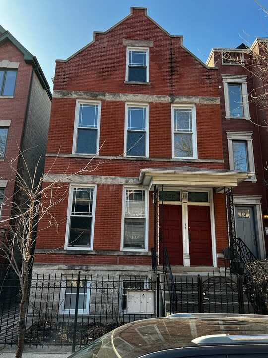 852 N Wood St in Chicago, IL - Building Photo