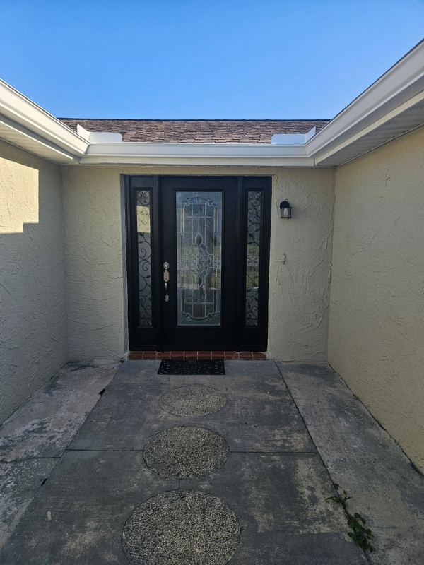 6241 Westport Dr in Port Richey, FL - Building Photo - Building Photo