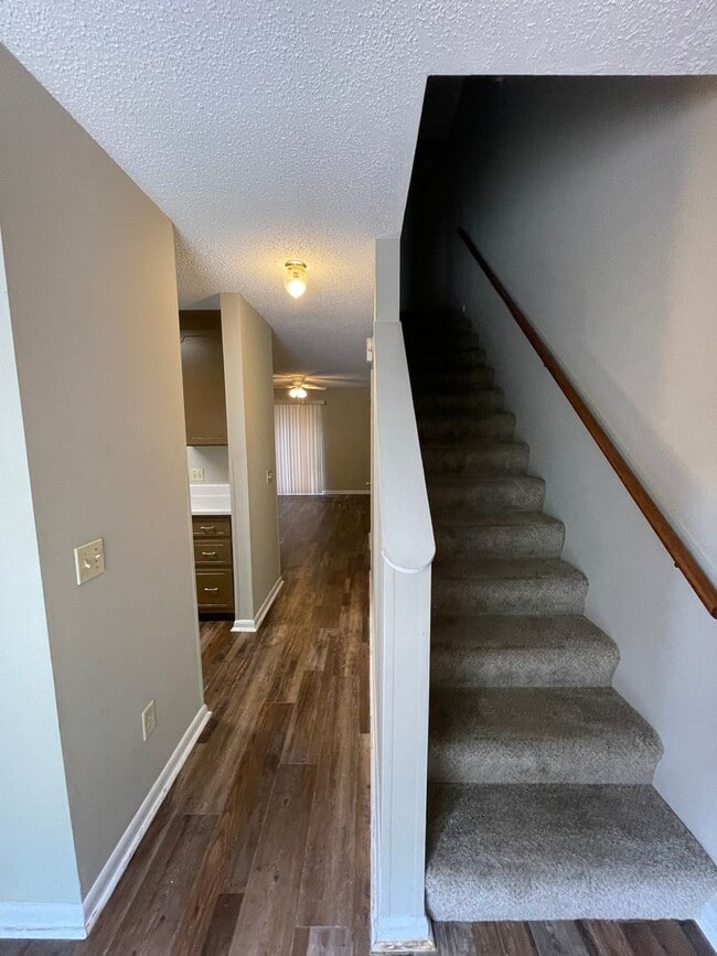 210 Candlebrook Dr in Enterprise, AL - Building Photo - Building Photo