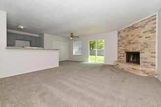 1703 La Fontaine Ln in Greenville, TX - Building Photo - Building Photo