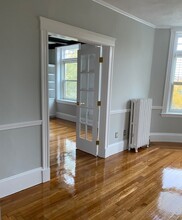 33 Westbourne Ter, Unit 3 in Brookline, MA - Foto de edificio - Building Photo