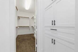 3008 Zenia Dr in Dallas, TX - Foto de edificio - Building Photo