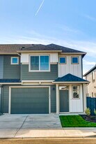 1843 NW 18th Wy in Battle Ground, WA - Building Photo