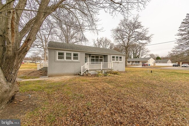 property at 90 Tufts Rd