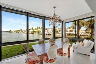 2258 Gulf Shore Blvd N in Naples, FL - Building Photo - Building Photo