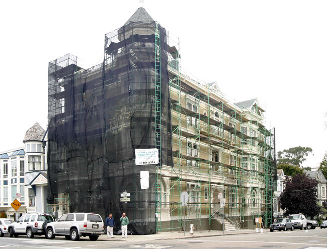 1900 Page in San Francisco, CA - Foto de edificio - Building Photo