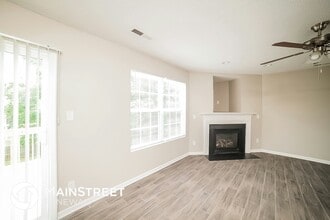 113 Willow Bend Dr in King, NC - Building Photo - Building Photo