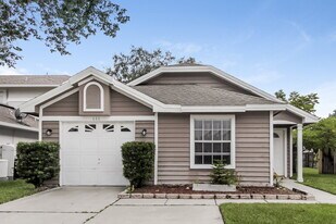 646 Upperriver Ct in Orlando, FL - Building Photo