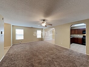 9247 Pacific Maple in San Antonio, TX - Building Photo - Building Photo