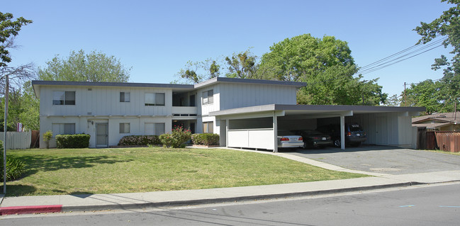 111-117 Sierra Dr