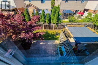 110 Marina Point Cres in Hamilton, ON - Building Photo - Building Photo