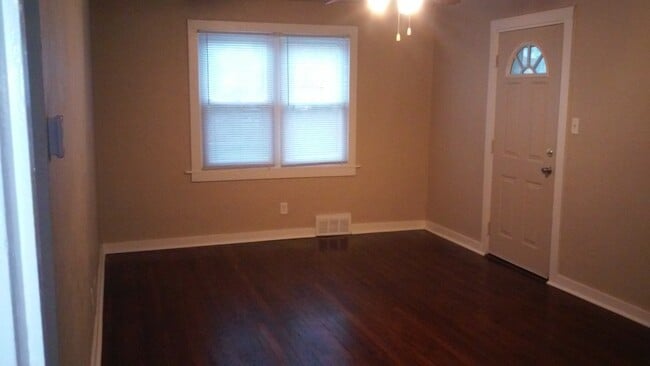 269 Summit St in Elgin, IL - Building Photo - Building Photo