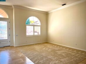 6027 Wagonmaster Ln in Roseville, CA - Building Photo - Building Photo