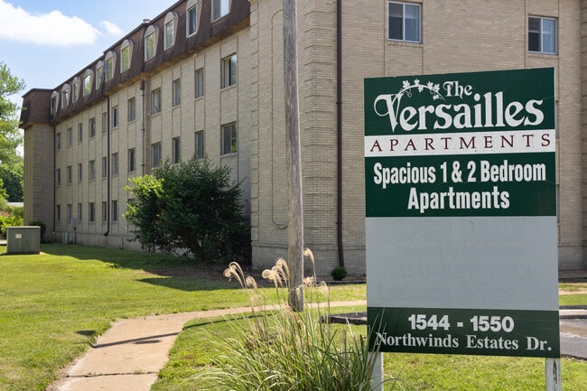 Versailles Apartments