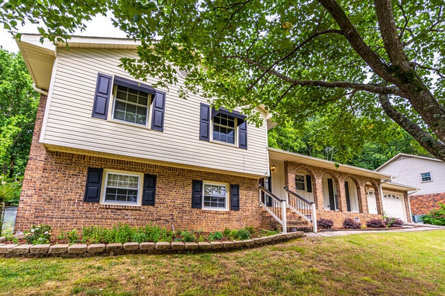 10215 Melanie Dr SE in Huntsville, AL - Building Photo - Building Photo