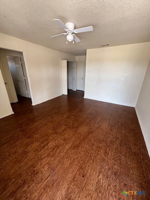 2802 Cantabrian Dr in Killeen, TX - Building Photo