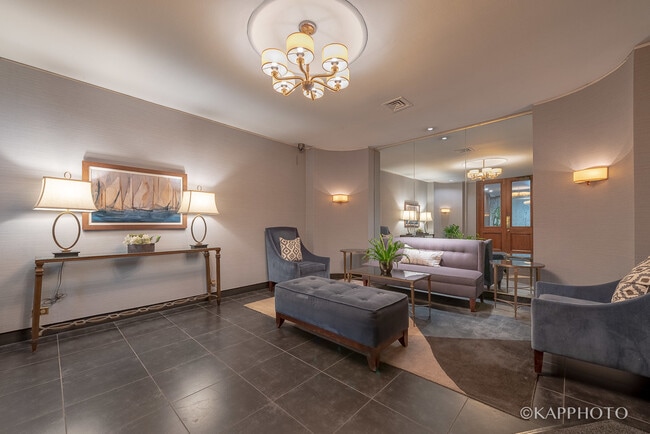 720 W Gordon Ter in Chicago, IL - Building Photo - Building Photo
