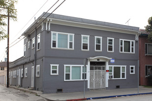 720 E 8th St in Long Beach, CA - Building Photo