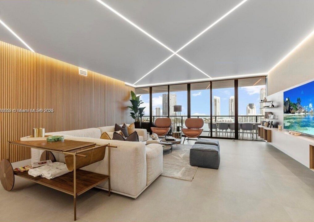 5000 Island Estates Dr, Unit 1206 in Aventura, FL - Building Photo