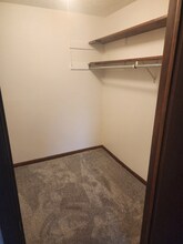 201 Rose Ln St SE in North Canton, OH - Building Photo - Building Photo