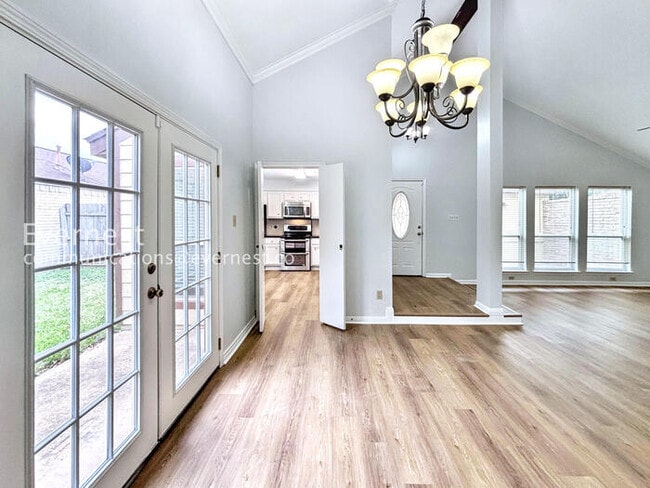 8534 Dawnridge Dr in Houston, TX - Building Photo - Building Photo