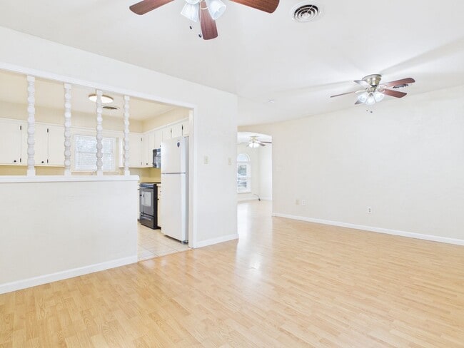 4663 SE Brighton Dr in Lawton, OK - Building Photo - Building Photo