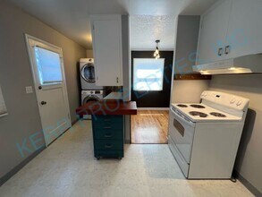 6406 SE 91st Ave in Portland, OR - Building Photo - Building Photo