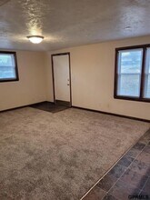 910 Harrington Ave in Bellevue, NE - Foto de edificio - Building Photo