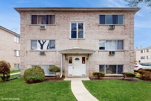 10406 Michael Todd Terrace in Glenview, IL - Building Photo