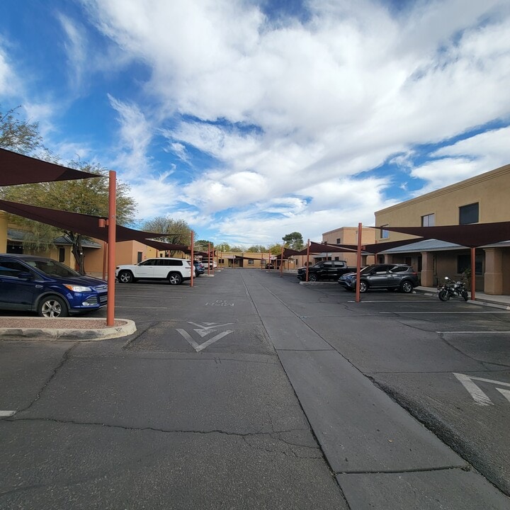 Rio Antigua Apartment Homes in Tucson, AZ - Building Photo