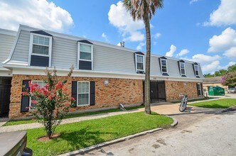 1423 Hawthorne St-Unit -6 in Houston, TX - Building Photo - Building Photo