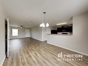 6812 Rosenthal Pass in San Antonio, TX - Foto de edificio - Building Photo