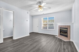 807 Timberlake Trail in Jacksonville, NC - Building Photo - Building Photo