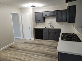 13923 Ivymount Dr in Sugar Land, TX - Building Photo