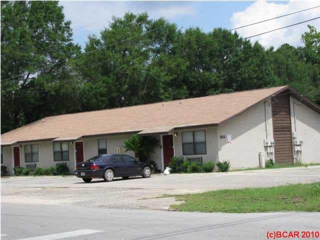 Russ Lake Apartments in Panama City, FL - Foto de edificio