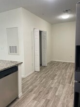 2121 McCoy Rd in Belle Isle, FL - Building Photo - Building Photo