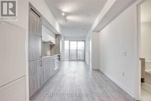 138 Downes St in Toronto, ON - Building Photo