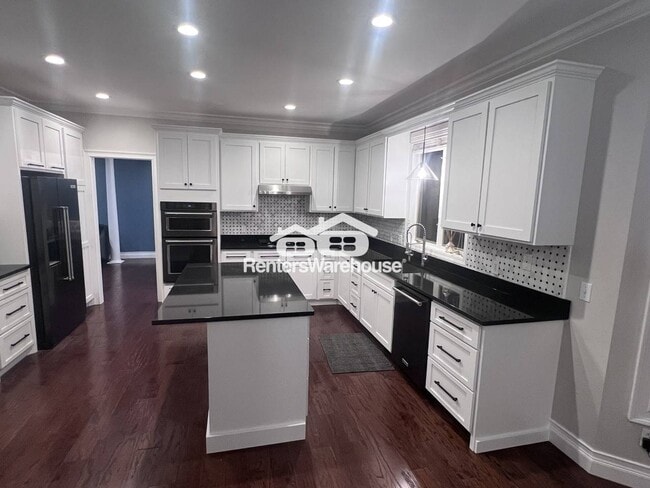 10171 Bridgewater Ct in Woodbury, MN - Building Photo - Building Photo