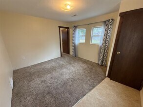 1139 W 36th St in Erie, PA - Building Photo - Building Photo