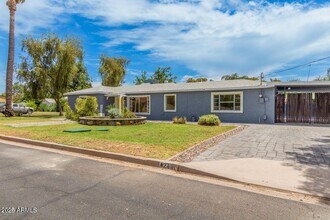 2441 E Edgemont Ave in Phoenix, AZ - Building Photo - Building Photo
