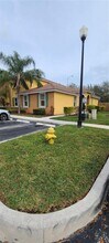 971 NE 42nd Pl in Homestead, FL - Foto de edificio - Building Photo