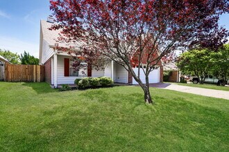 9115 Park Crest Dr in Memphis, TN - Building Photo - Building Photo