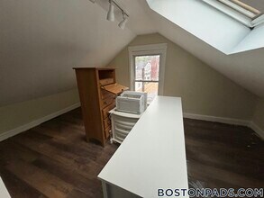 47 Cummins Hwy in Boston, MA - Building Photo - Building Photo