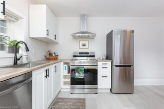 Alexander Street - 1 Bed in Belleville, ON - Building Photo - Building Photo