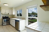 4411 SE 14th Pl in Cape Coral, FL - Foto de edificio - Building Photo