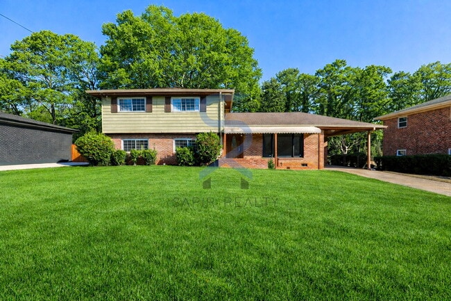 2322 Miriam Ln in Decatur, GA - Building Photo - Building Photo