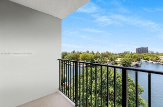 860 NE 78th St in Miami, FL - Building Photo - Building Photo