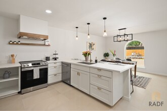 2216 Robyn Ln in Mission, TX - Foto de edificio - Building Photo