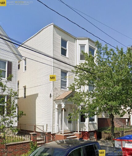 property at 252 E Eagle St